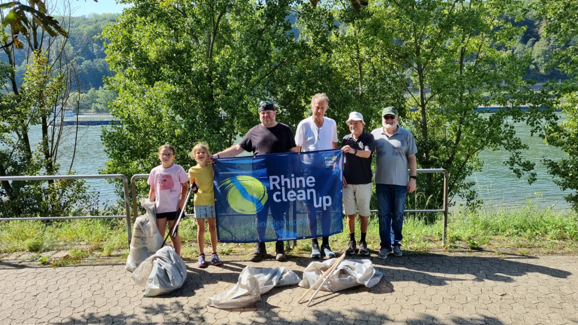 (von links nach rechts:) Wolfgang von Keitz, Ulrich J. Giebel, Knut von Wlfing, Martin Bierwirth mit Tochter Ranja und Freundin Jana beim diesjhrigen RhineCleanUp