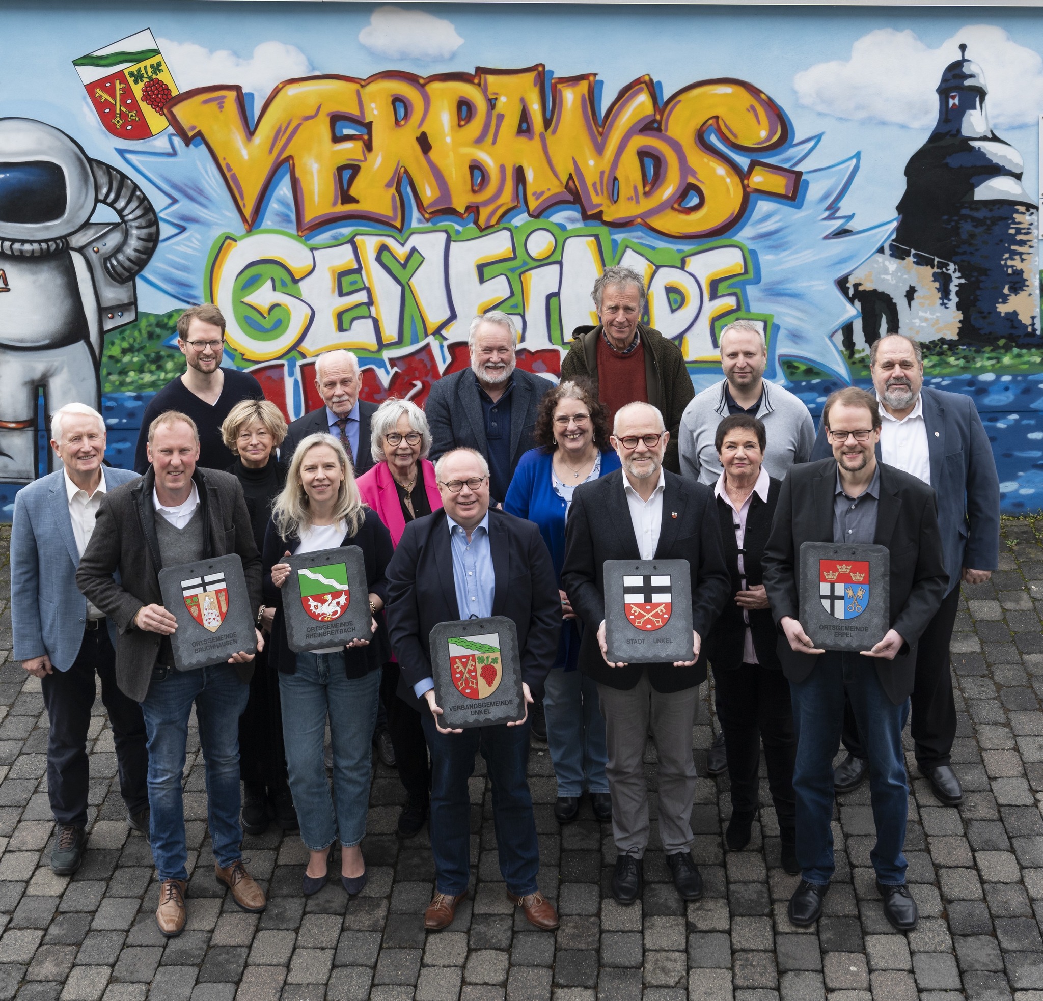 Mit einem starken Team geht die CDU in die Wahl zum Verbandsgemeinderat Unkel am 9. Juni 2024
Foto: Creativ Picture